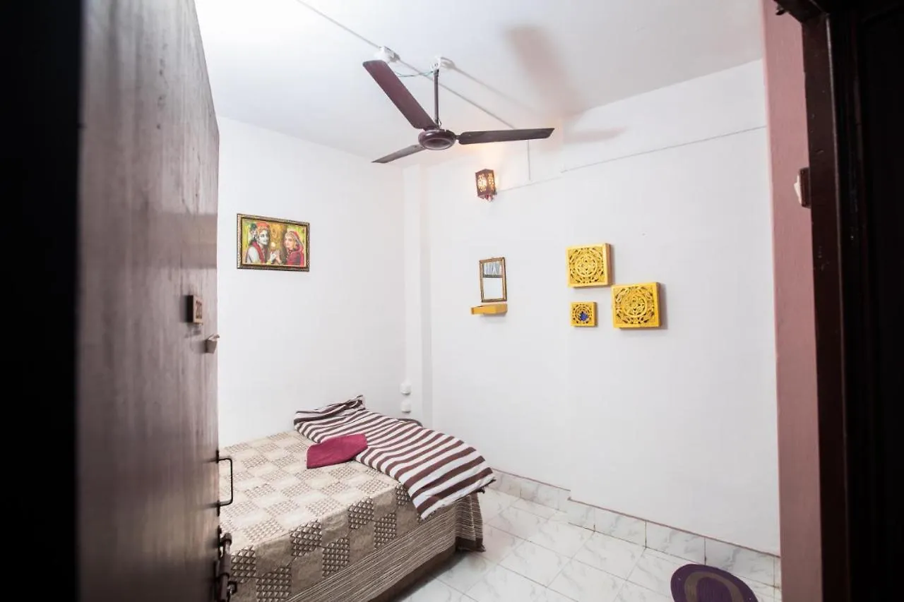 מלון ורנאסי Narayana Haveli 0*,